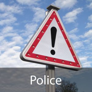 Signalisation de police (panneaux de signalisation de danger, d’interdiction, d’intersection...)